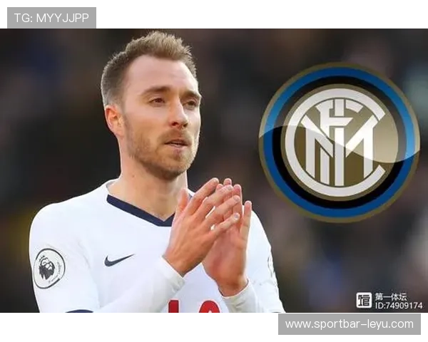 香川真司：日本中场核心，带领球队征战世界舞台