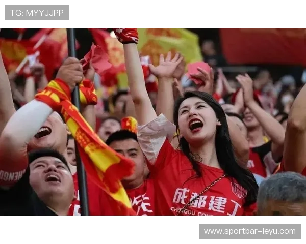 成都蓉城俱乐部如何破局？从球迷互动瓶颈，看职业足球内容差异化打造