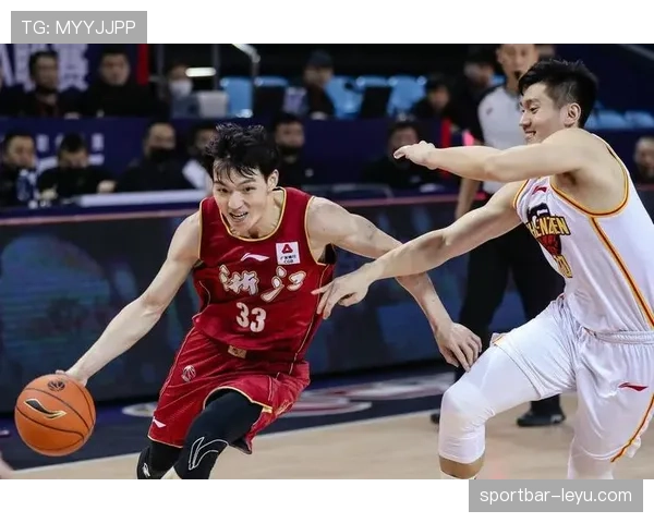 根特攻防平衡战术调整显成效，助力球队新赛季表现亮眼