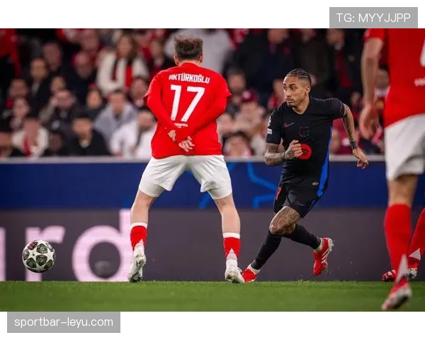 拜仁赢球难掩控场困境，稳定性问题逐步反映在比赛走势中