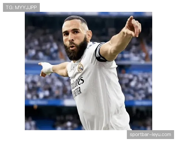 本泽马18年生涯全景:从里昂天才到皇马旗帜 本泽马18年生涯全景:从里昂天才到皇马旗帜